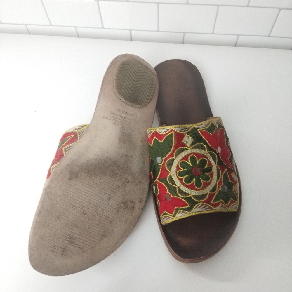 Jeffrey Campbell slides silk beaded slip on size 9 - Picture 2 of 5
